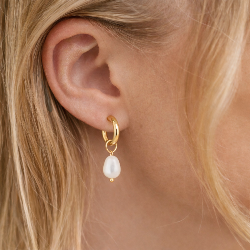 SS Freshwater Pearl Drop Hoop
